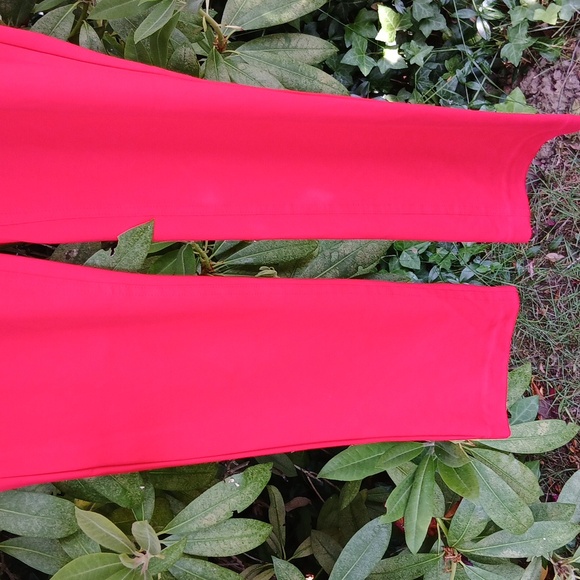 Jones New York Red Ankle Cropped Pants - Picture 5 of 10